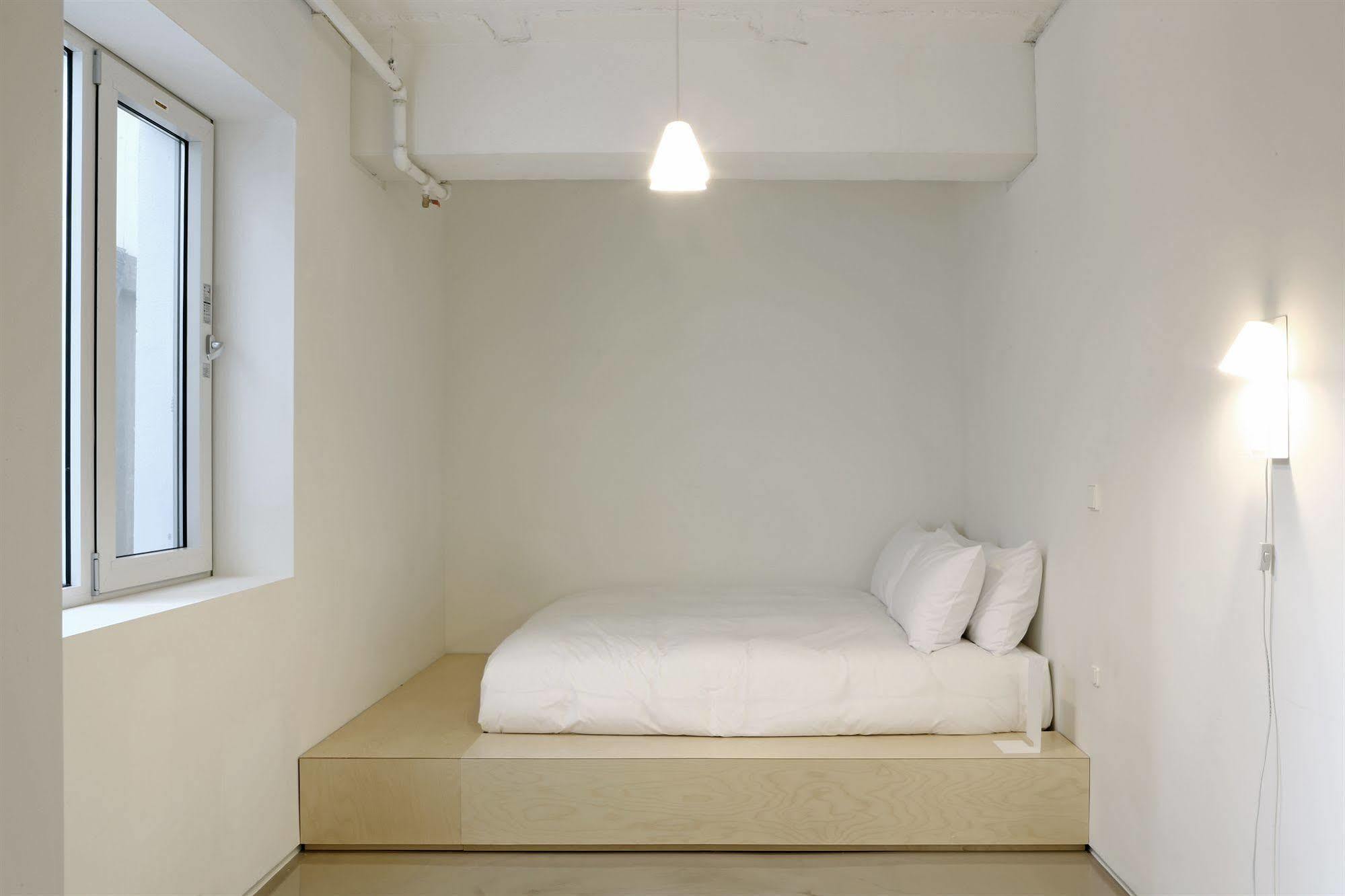 Small House Big Door Seoul Exterior foto